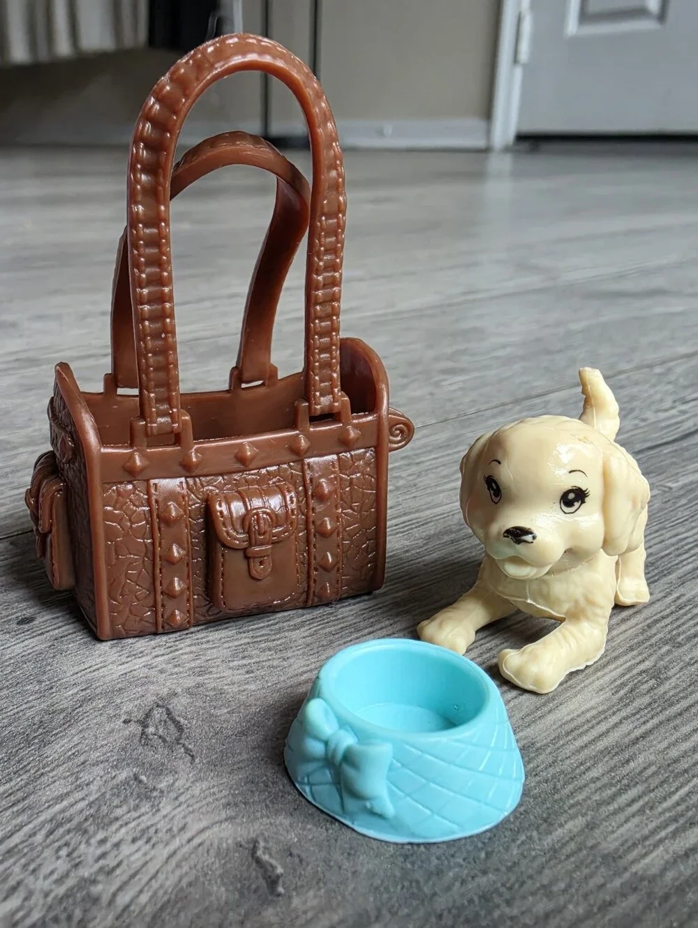 Barbie Pet Playset Puppy with Brown Carrier and Blue Bowl, Used (3 Pc)